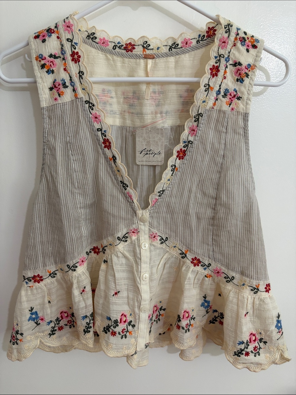 NWT XS Free People Ellis Embroidered Blouse